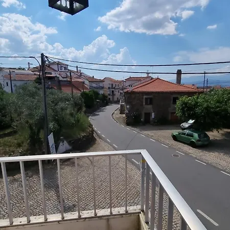 Vivenda Confortavel E Bem Localizada Entre Serra Da Gardunha E Serra Da Estrela * Fundao